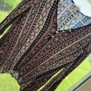 Francesca’s patterned Blouse